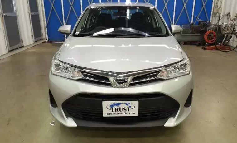 Toyota Corolla Axio (Sedan)